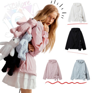Steve Packable Windbreaker 打包熊風衣